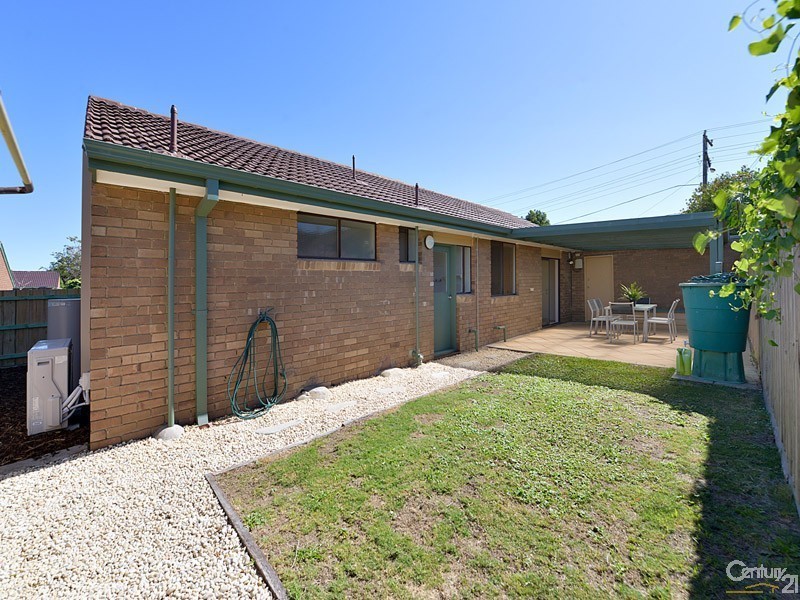 16 Bernard Street, Cheltenham VIC 3192