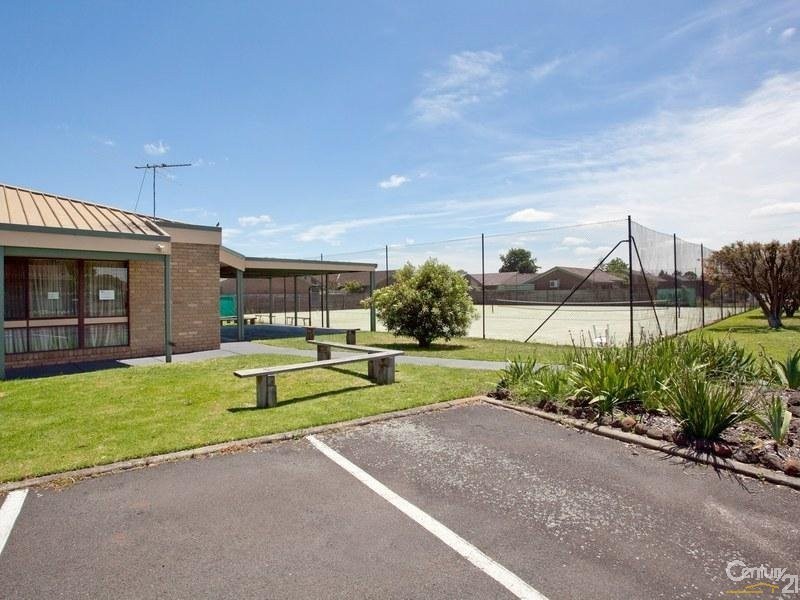 16 Bernard Street, Cheltenham VIC 3192