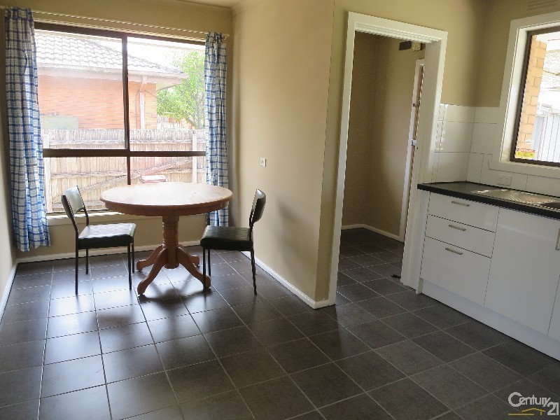 11 Thames Avenue, Springvale VIC 3171