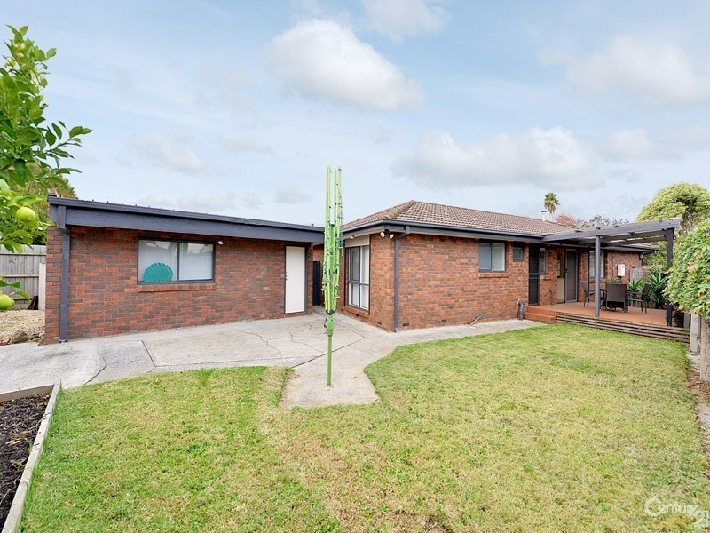 14 Taurus Avenue, Dandenong North VIC 3175