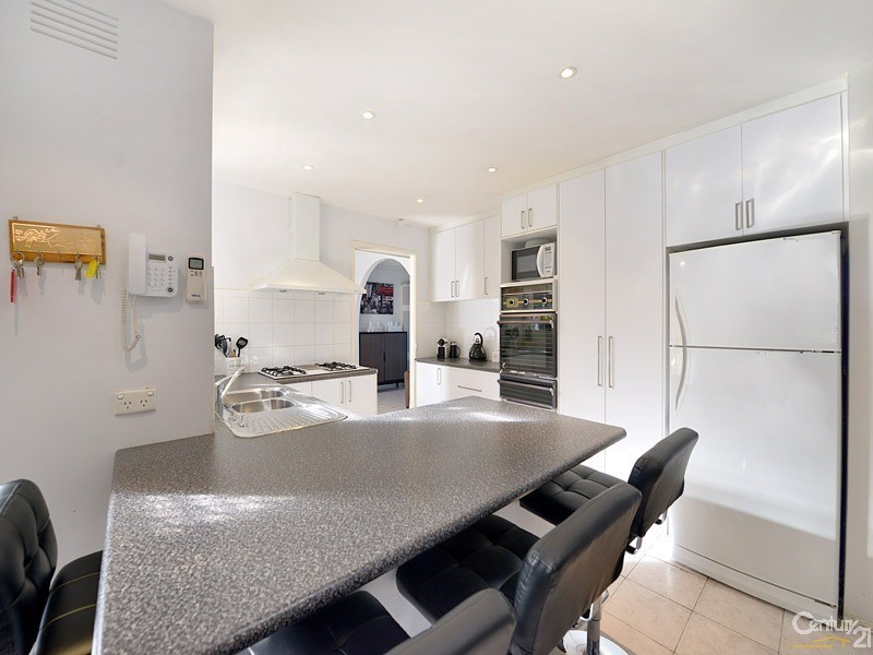 7 Bushland Avenue, Clarinda VIC 3169