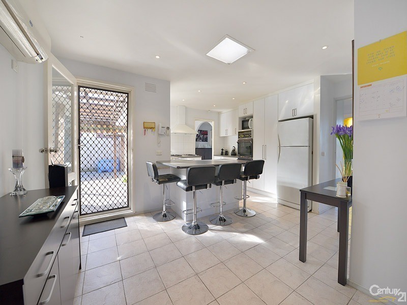 7 Bushland Avenue, Clarinda VIC 3169