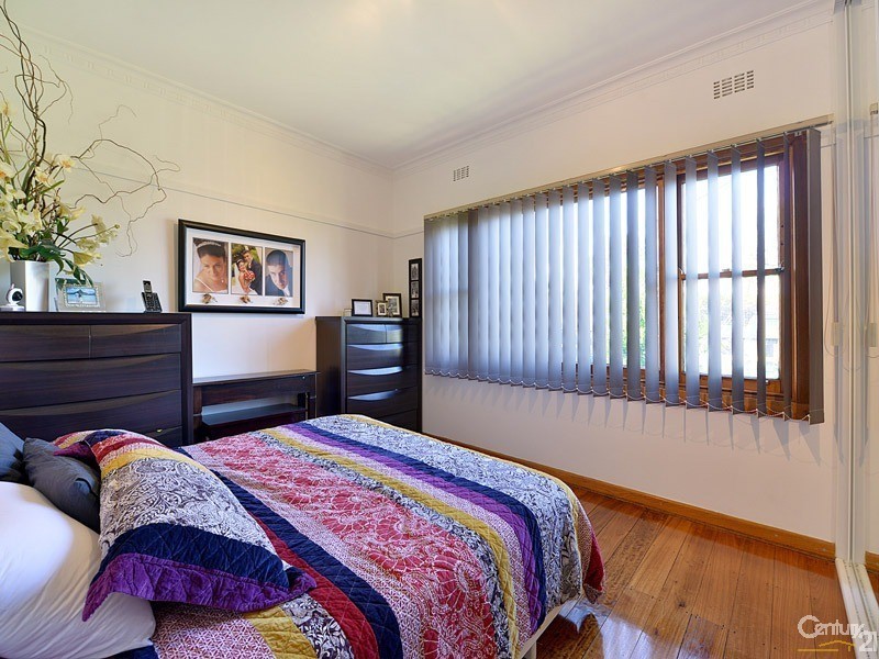 104 Browns Road, Clayton VIC 3168