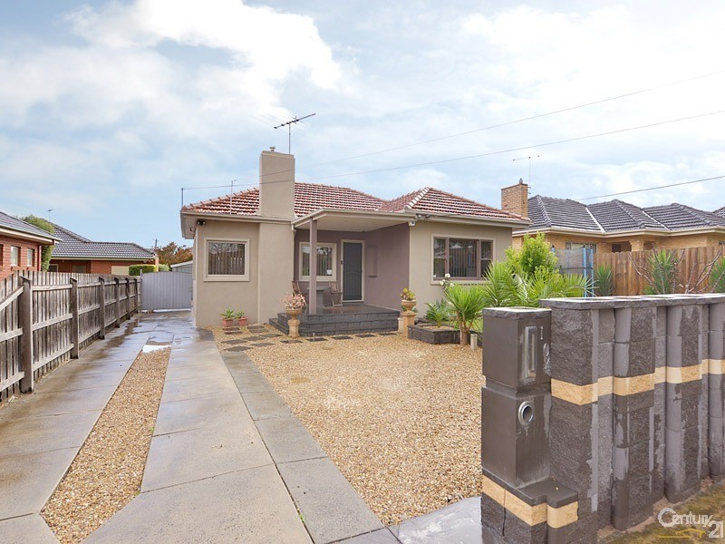 104 Browns Road, Clayton VIC 3168