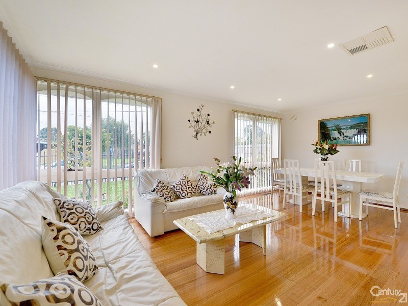 64 Davanzo Avenue, Clarinda VIC 3169