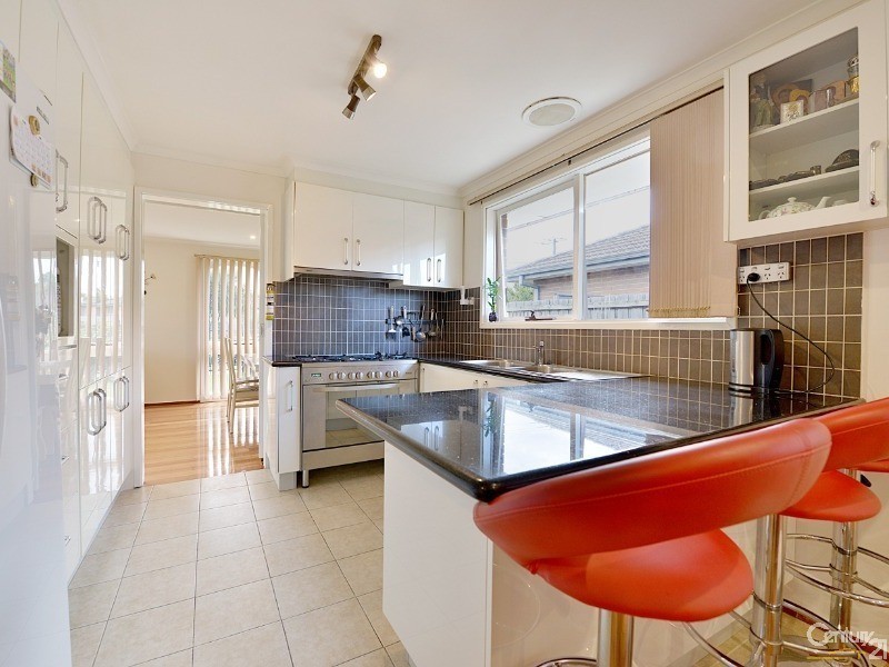 64 Davanzo Avenue, Clarinda VIC 3169