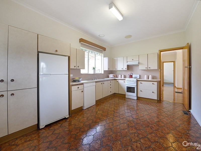 22 Patrick Street (Corner Fairland Avenue), Oakleigh East VIC 3166