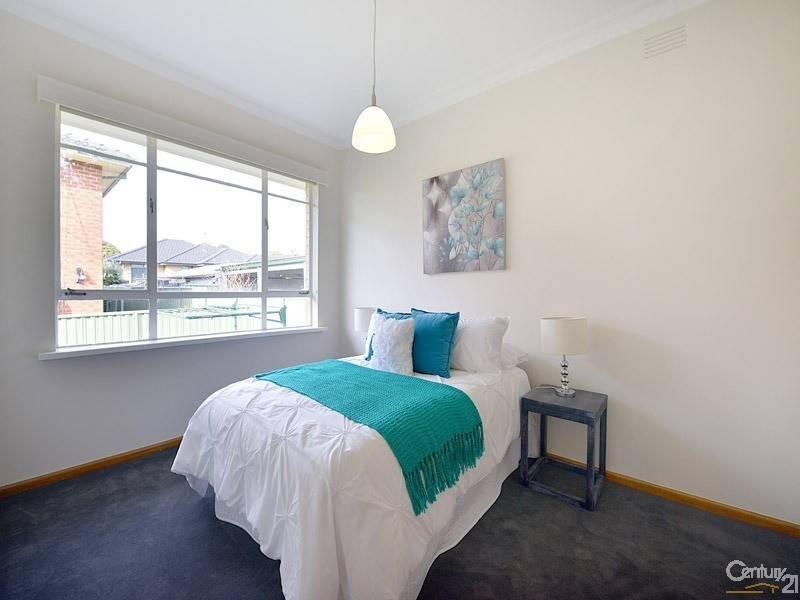 22 Patrick Street (Corner Fairland Avenue), Oakleigh East VIC 3166