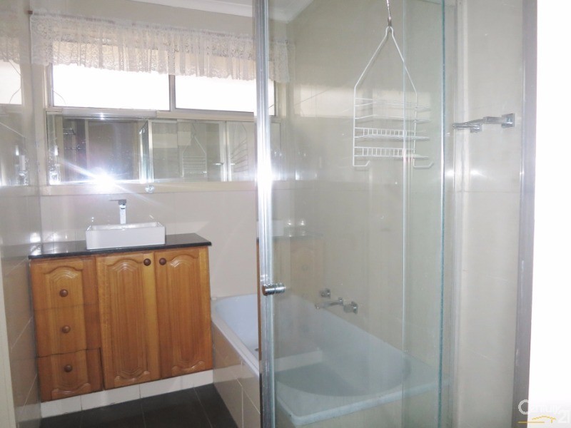 45 Monash Crescent, Clayton South VIC 3169