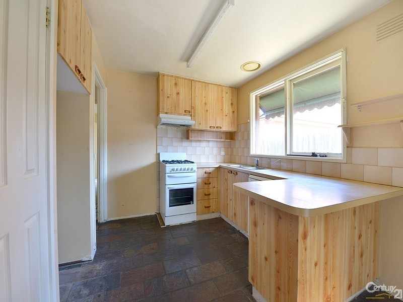 15 Sundowner Avenue, Clarinda VIC 3169