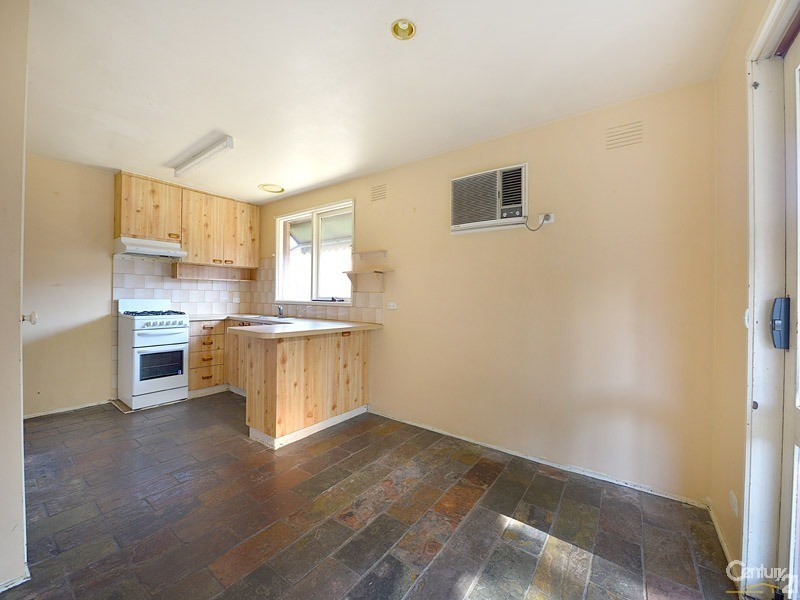 15 Sundowner Avenue, Clarinda VIC 3169