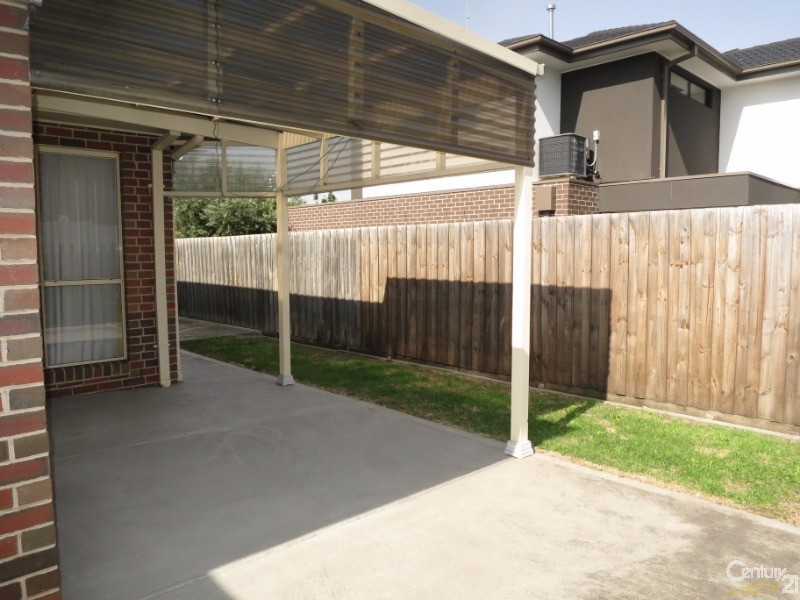 2/100 Browns Road, Clayton VIC 3168