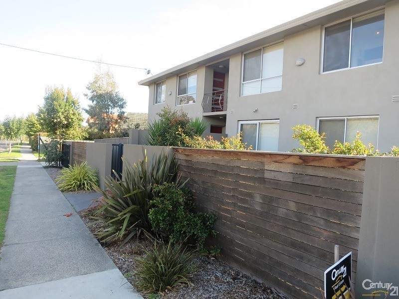 3/1798 Dandenong Road, Clayton VIC 3168