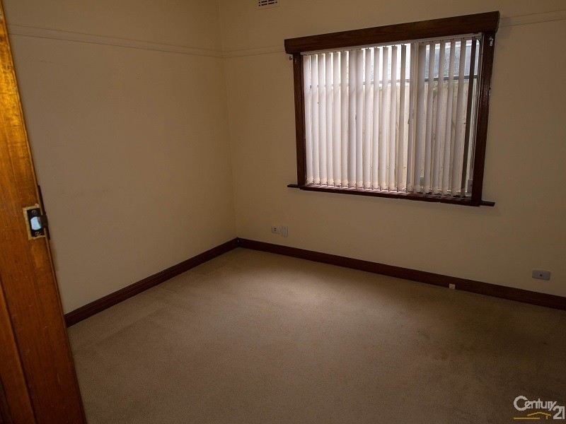 105 Kanooka Grove, Clayton VIC 3168