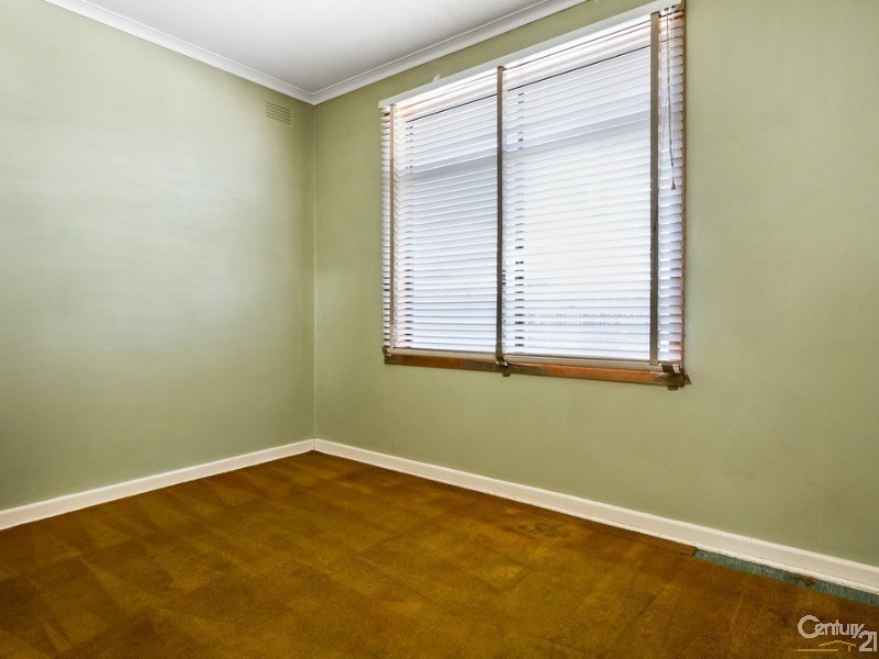 32 Koonawarra Street, Clayton VIC 3168