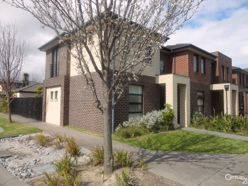 16 Botanic Drive, Clayton South VIC 3169