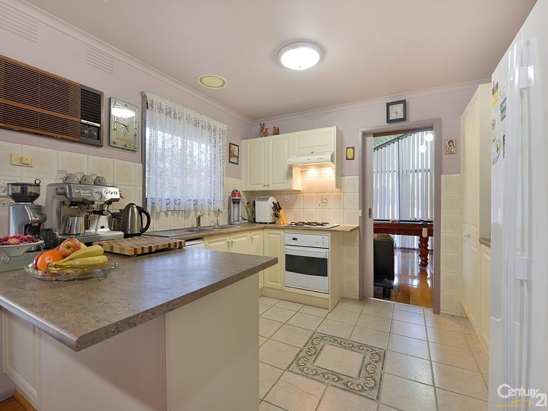 26 Bellavista Crescent, Clayton South VIC 3169