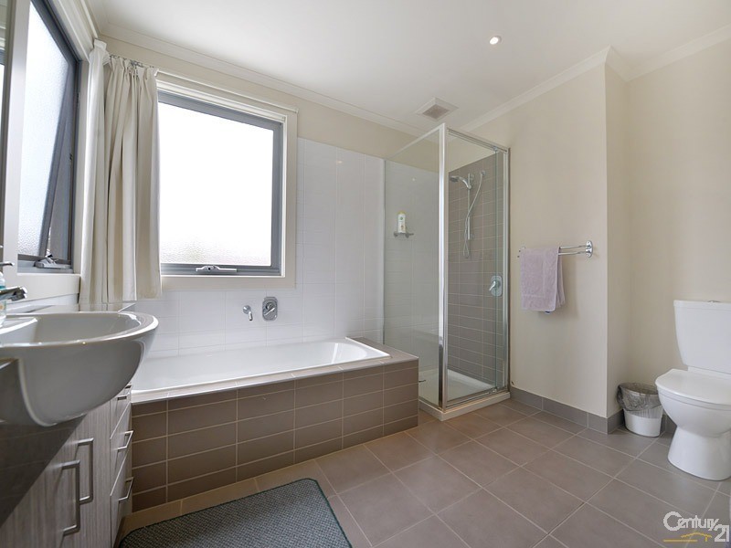 79 Prince Charles Street, Clayton VIC 3168