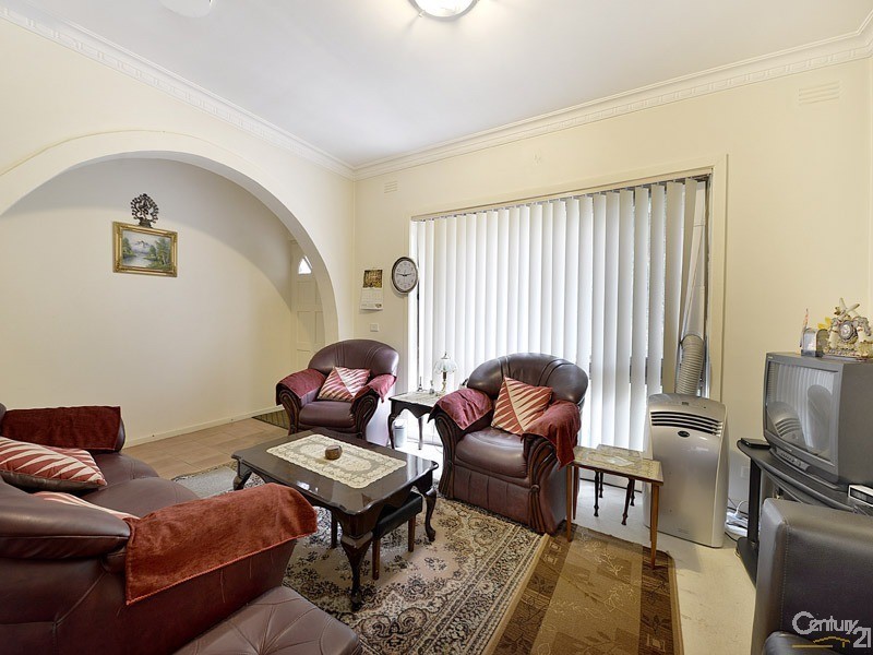 1/63 Carinish Road, Clayton VIC 3168