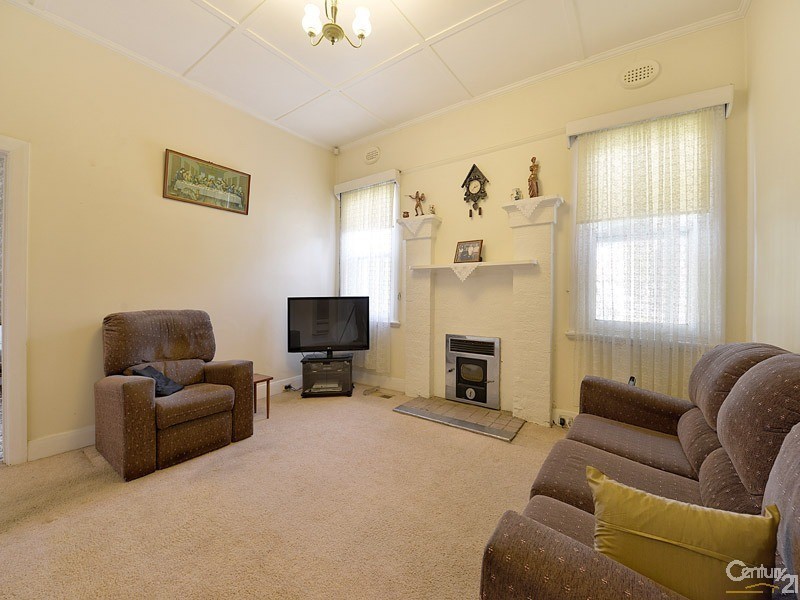 12 Poplar Grove, Carnegie VIC 3163