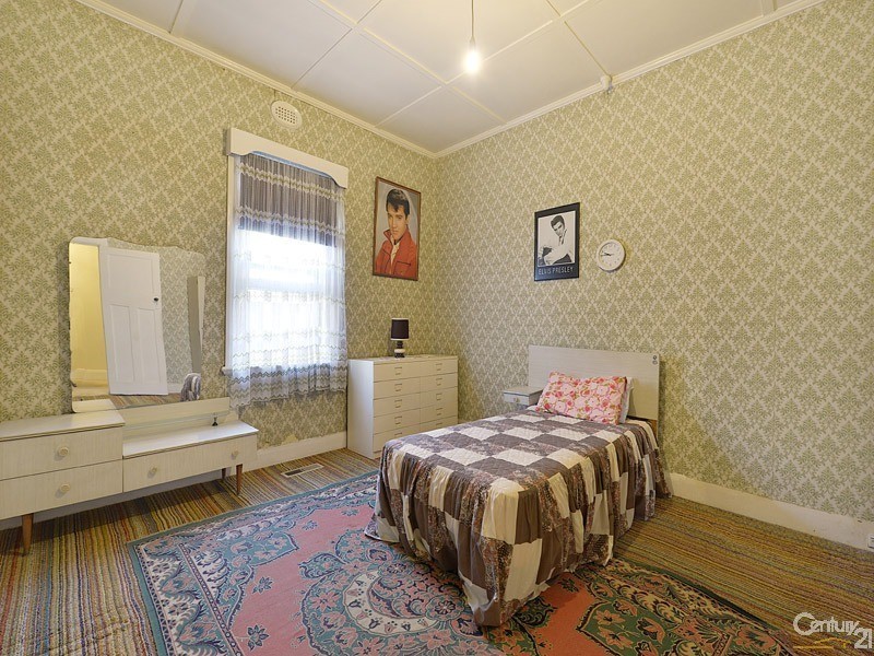12 Poplar Grove, Carnegie VIC 3163