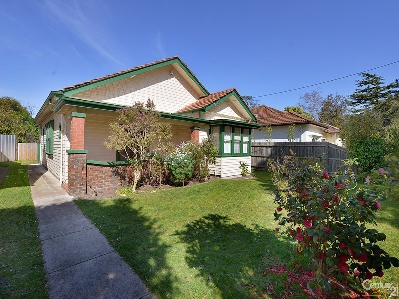 12 Poplar Grove, Carnegie VIC 3163