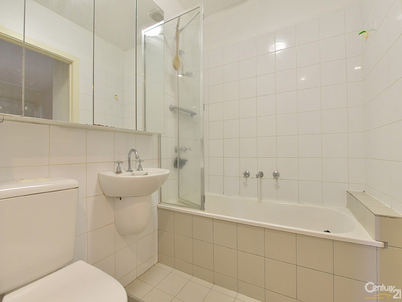 7/2 Monash Green, Clayton VIC 3168