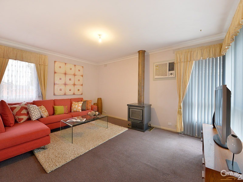 1 Mack Crescent, Clarinda VIC 3169