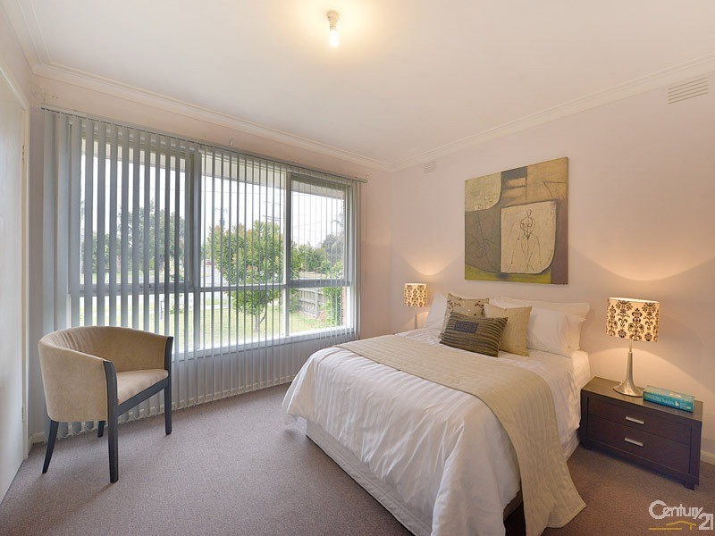 1 Mack Crescent, Clarinda VIC 3169
