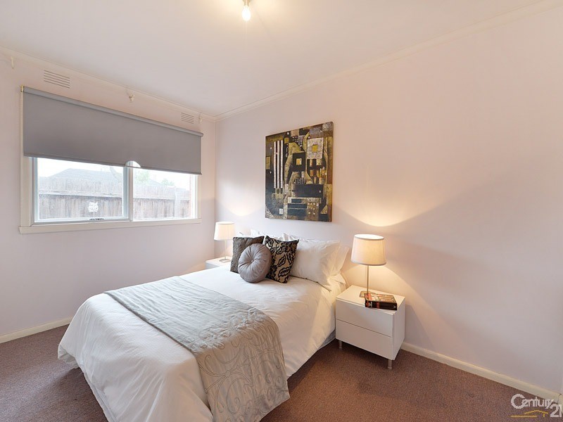 1 Mack Crescent, Clarinda VIC 3169