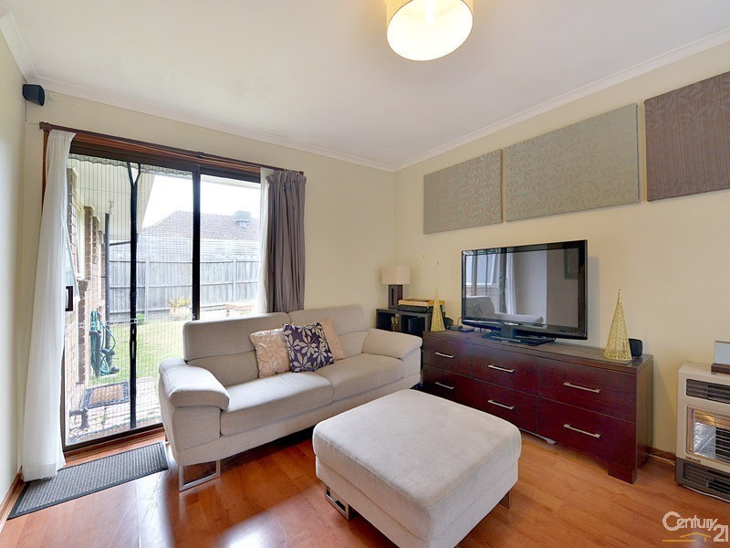 2/6 Parsons Street, Clayton South VIC 3169