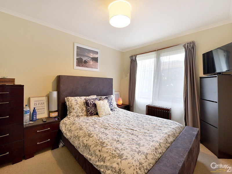 2/6 Parsons Street, Clayton South VIC 3169