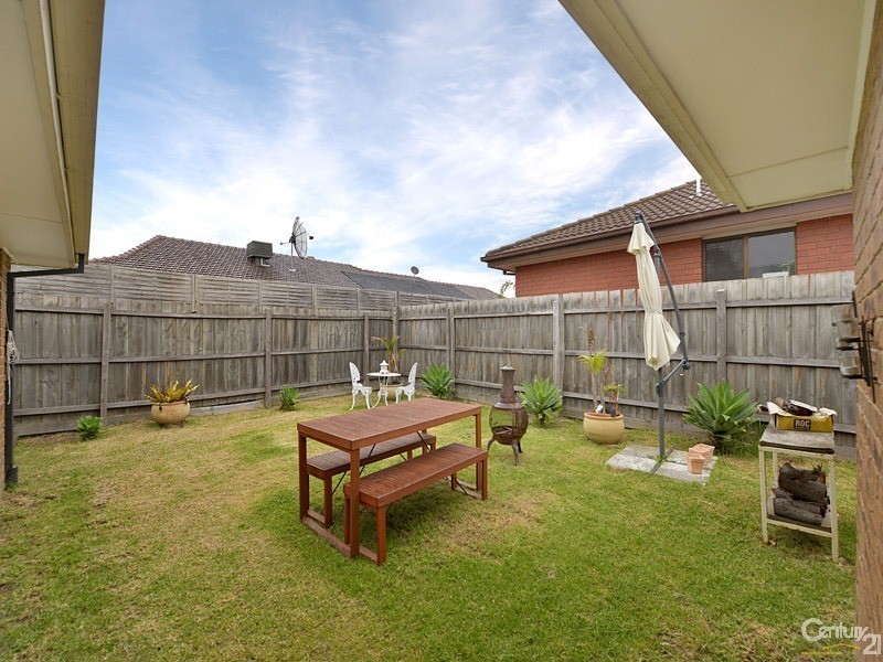 2/6 Parsons Street, Clayton South VIC 3169