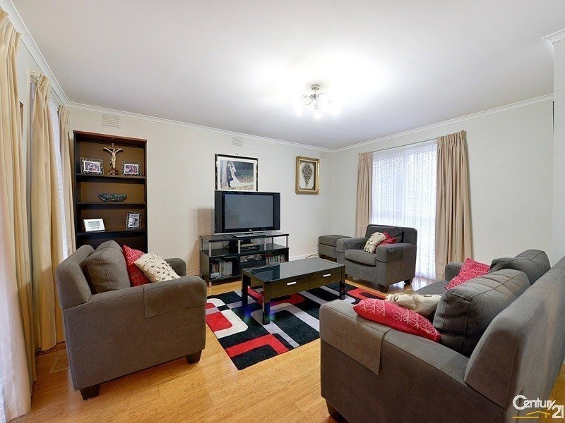 1 Enngonia Crescent, Clayton South VIC 3169