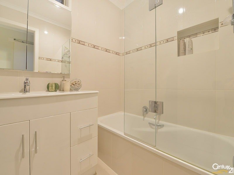 1 Enngonia Crescent, Clayton South VIC 3169