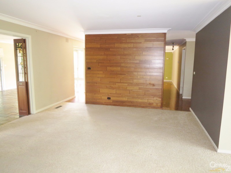 17 Washington Drive, Oakleigh South VIC 3167