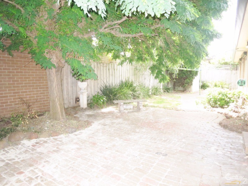 17 Washington Drive, Oakleigh South VIC 3167