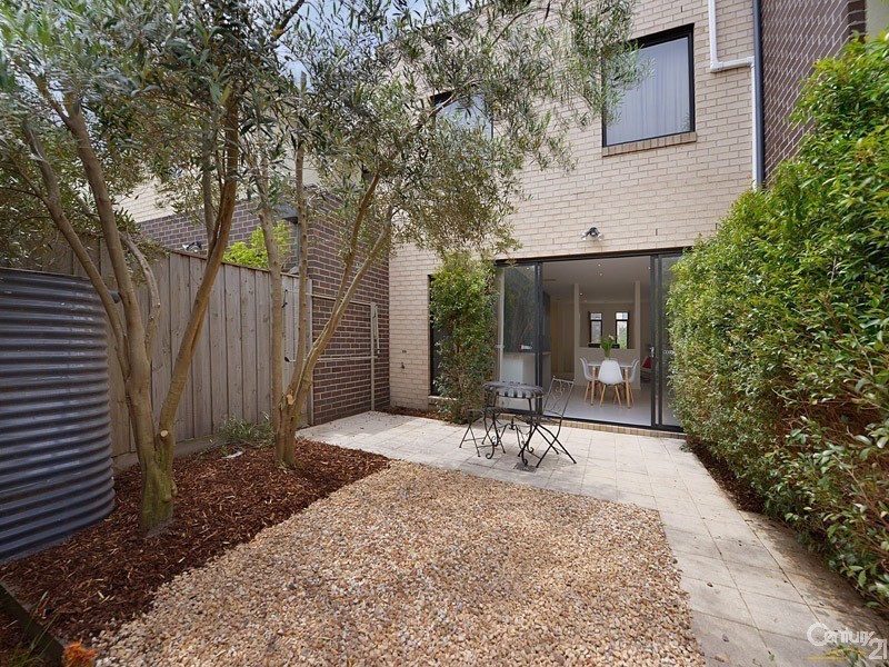 7 Evergreen Boulevard, Clayton South VIC 3169