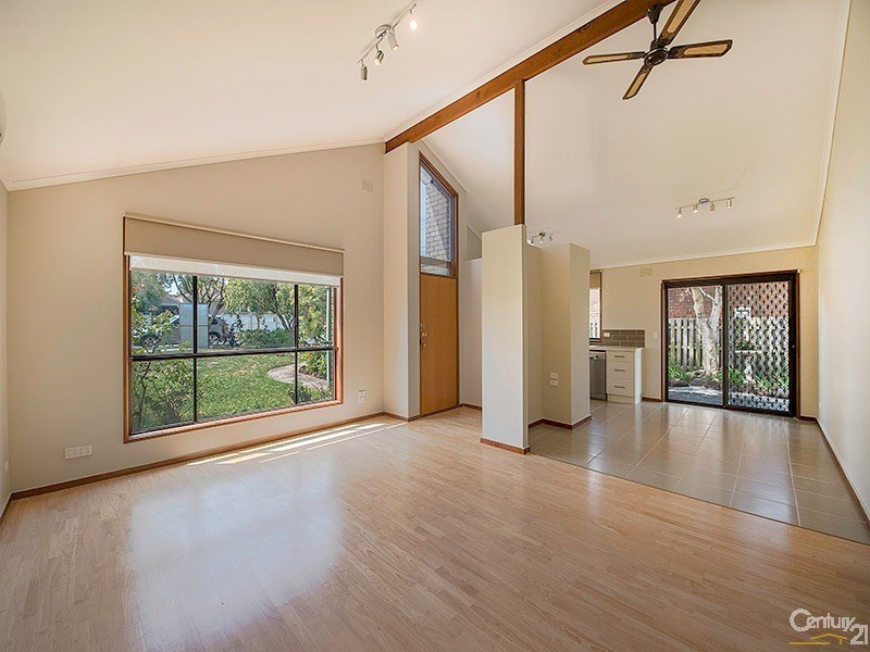 12 Bernard Street, Cheltenham VIC 3192