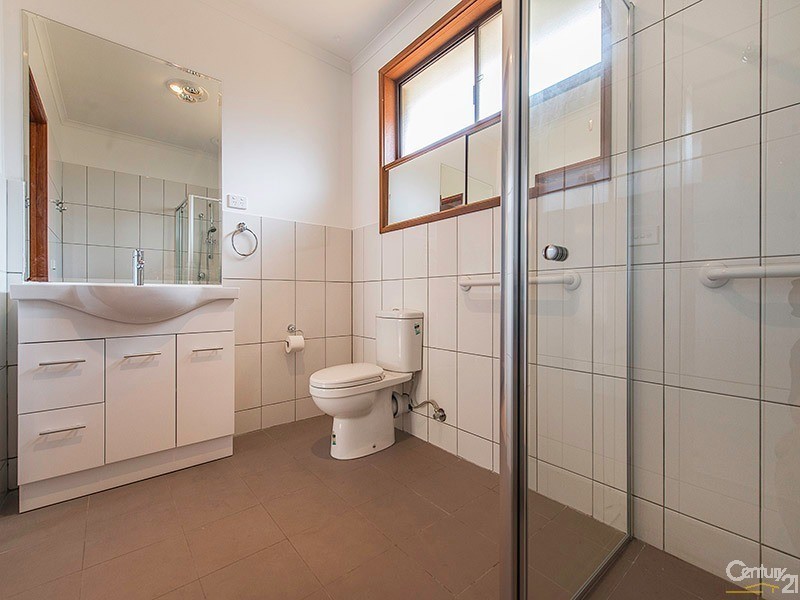 12 Bernard Street, Cheltenham VIC 3192