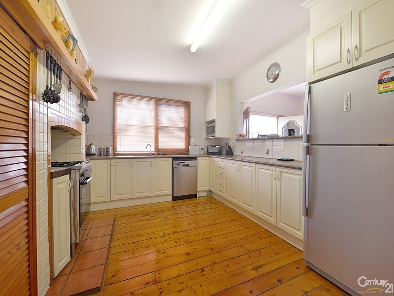 6  Fairbank Road, Clayton South VIC 3169