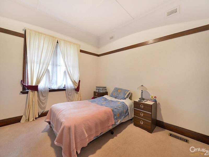 6  Fairbank Road, Clayton South VIC 3169