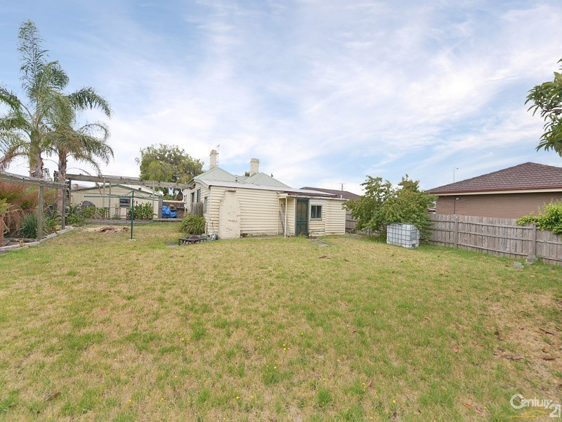 6  Fairbank Road, Clayton South VIC 3169