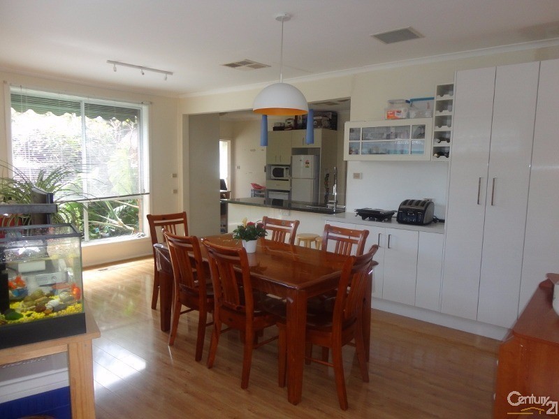 5 Essington Court, Mulgrave VIC 3170