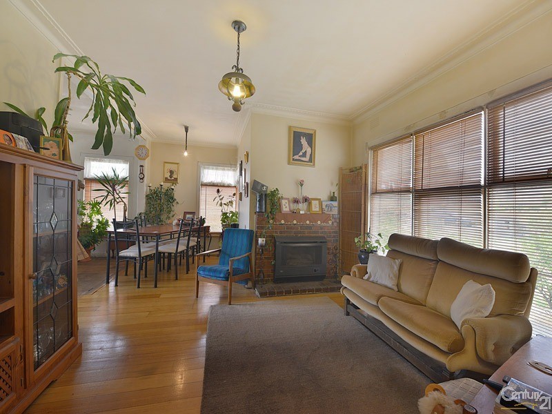 3 Hayden Road, Clayton South VIC 3169