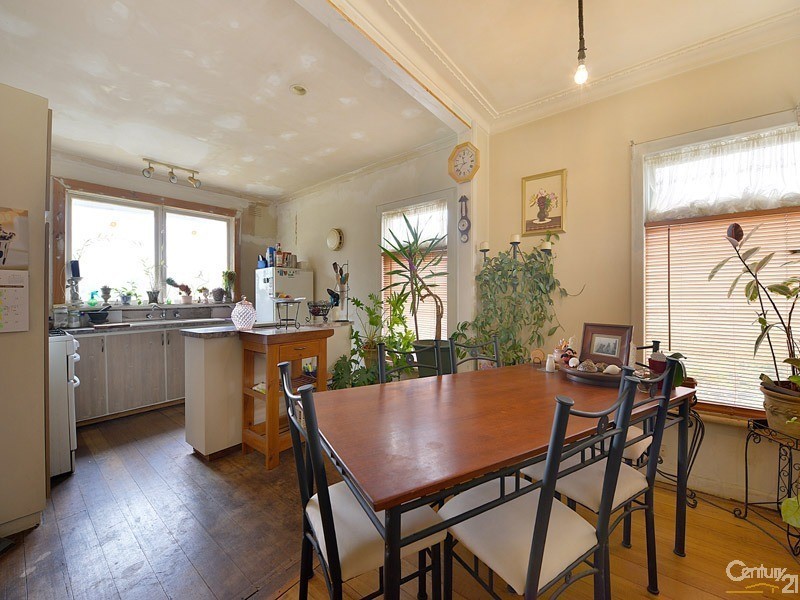 3 Hayden Road, Clayton South VIC 3169