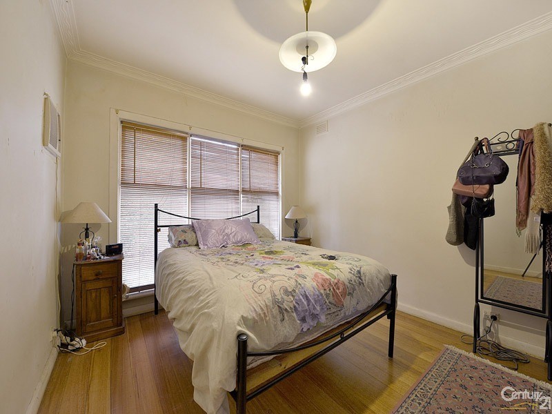 3 Hayden Road, Clayton South VIC 3169