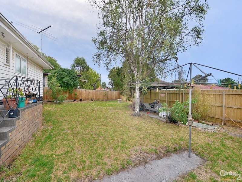 3 Hayden Road, Clayton South VIC 3169