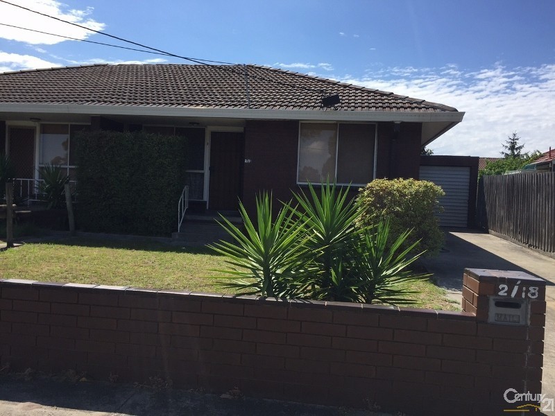 2/18 Eulinga Road, Clarinda VIC 3169