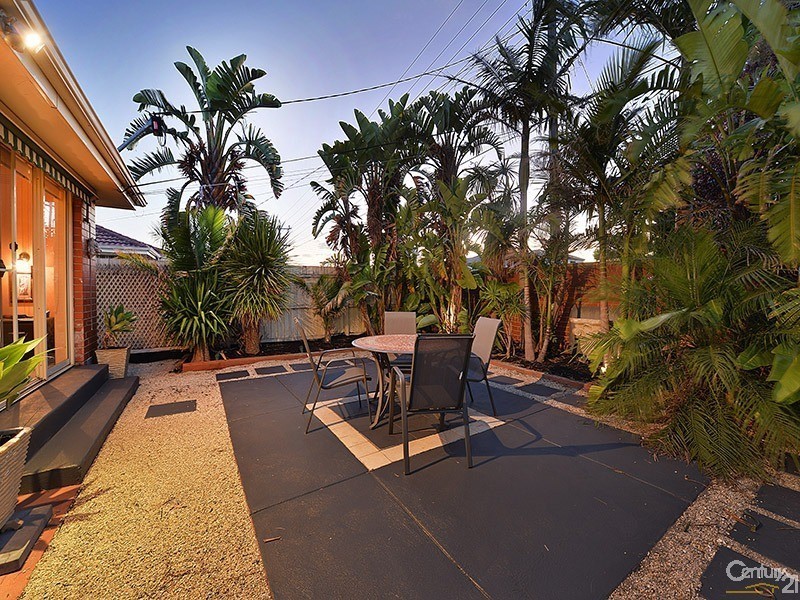 4 Jells Road, Cheltenham VIC 3192